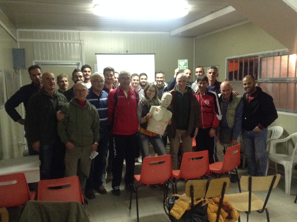 Gli amici dell' USD Fornaci, dopo il corso, con il nostro Ugo.