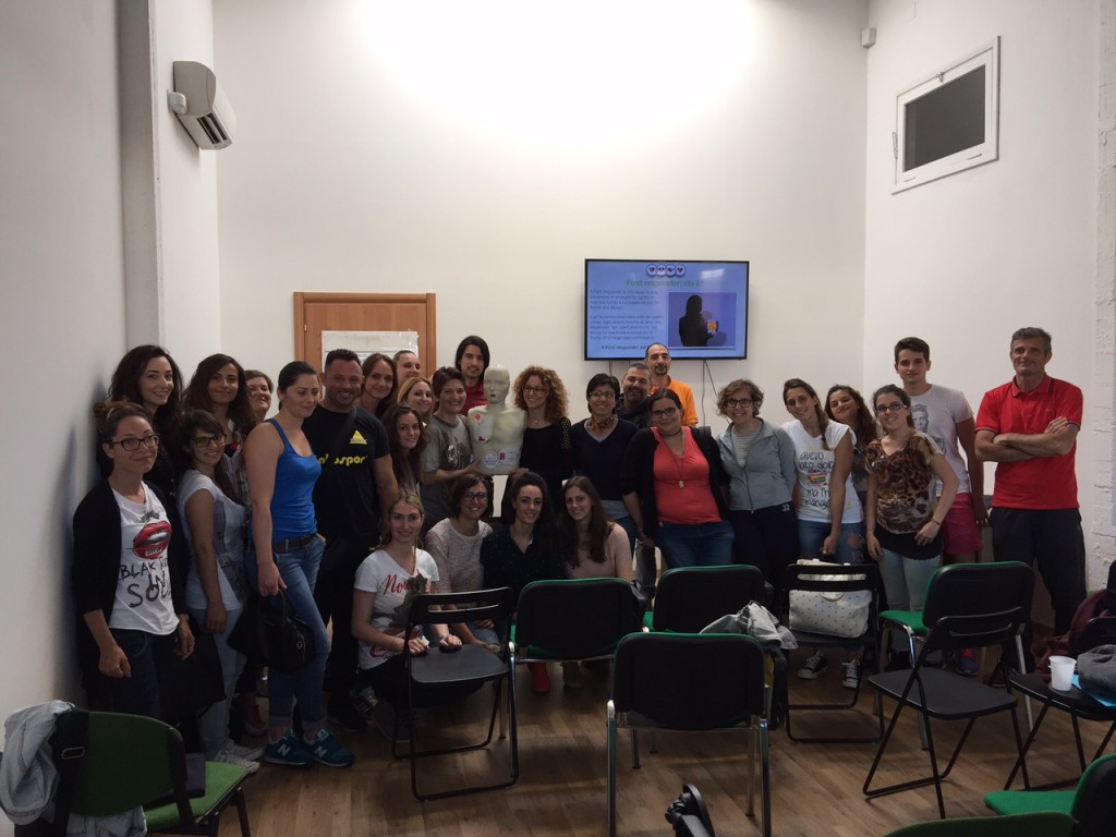 la foto di fine corso con   UGO e gli amici dell' ACSI