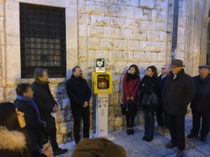 Il secondo Dae all'esterno del Palazzo Comunale di Putignano di Bari