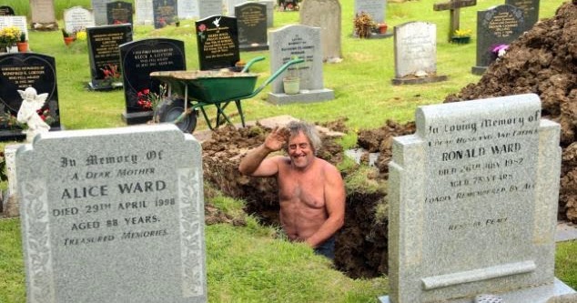 article-2513790-19a6672a00000578-886_634x424